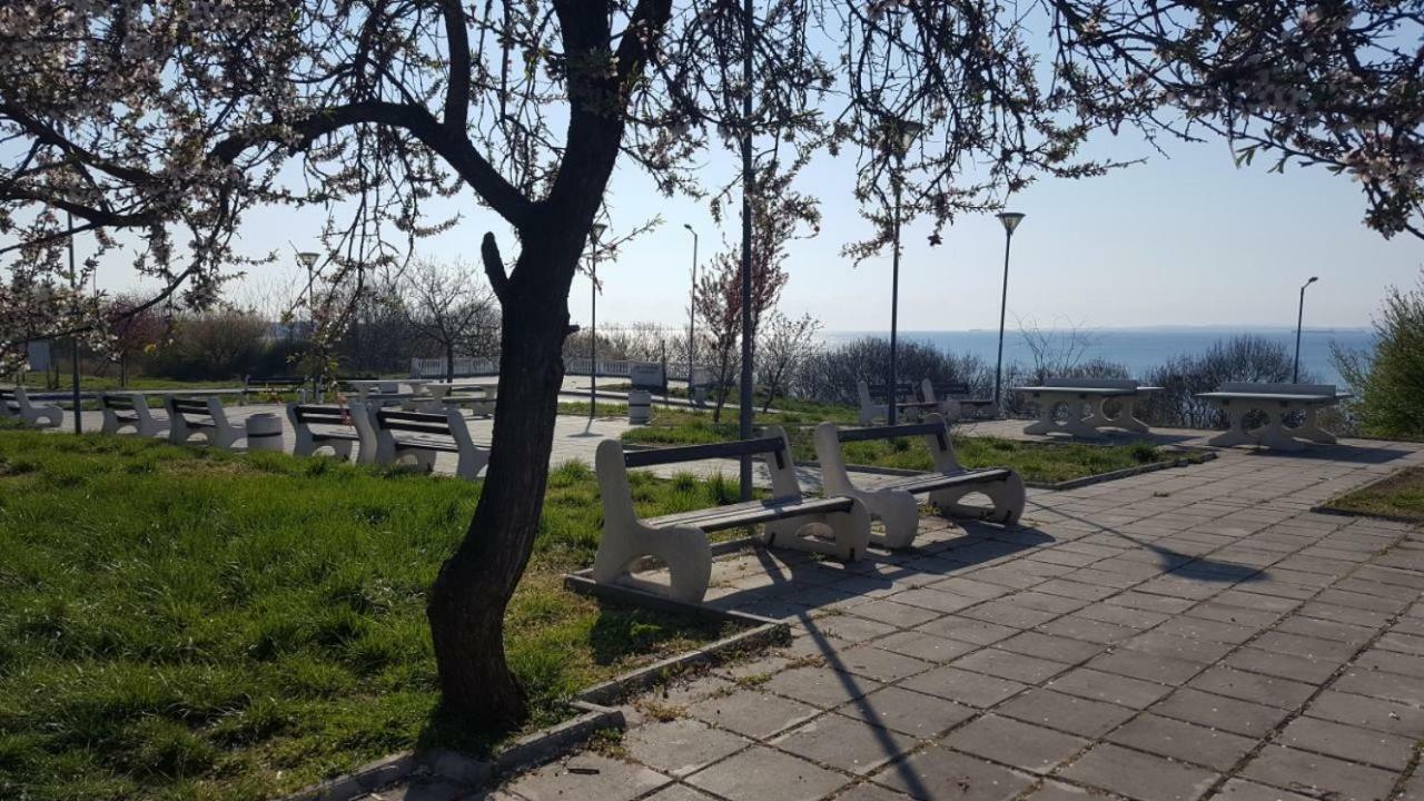 Emona Apartment Burgas Exterior foto